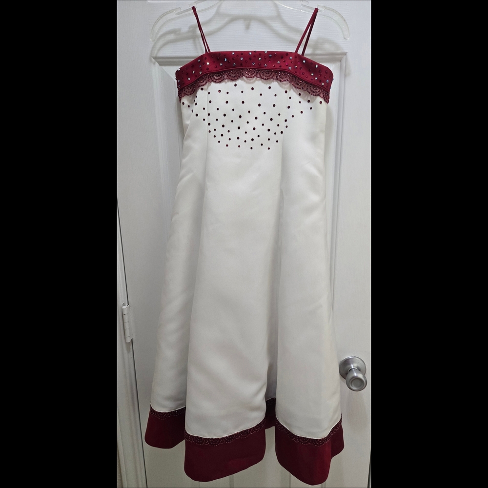 David's Bridal Ivory Red Gown Formal Swarovski Crystal Kids Girls Size 6 EUC